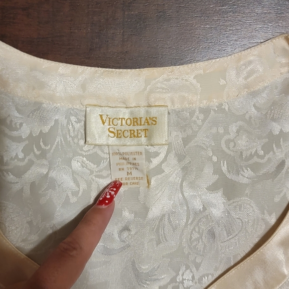 Vintage Victoria's Secret Gold Label Floral Pajama Sleepwear Top - Picture 3 of 3